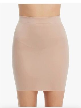 SPANX HalfSlip SmartGrip No-Slip Control Shaping 1X  Foundation